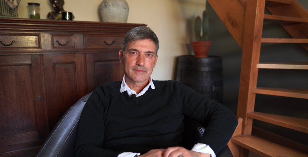 Felice Mazzù entraîneur du sporting de Charleroi met ses panneaux photovoltaïques avec CB Energy